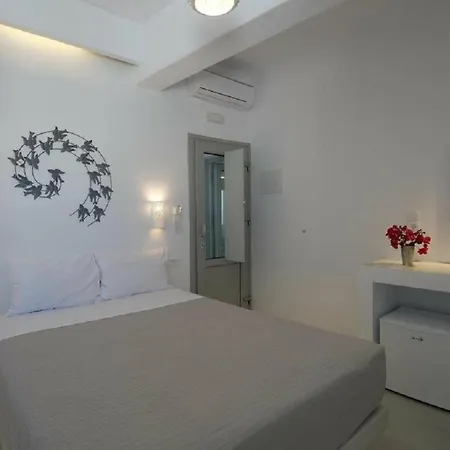 Azure Budget Rooms, Center Appartement Firá