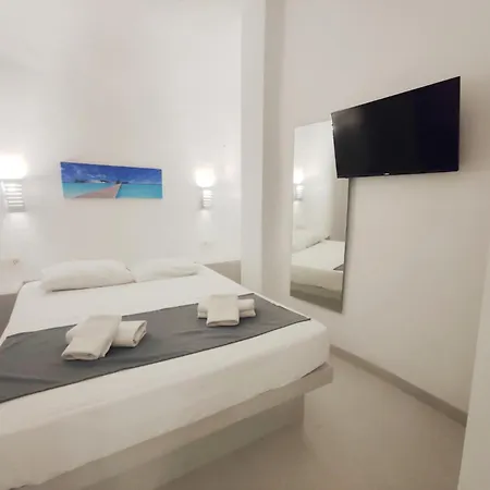 Azure Budget Rooms, Center Apartmán *