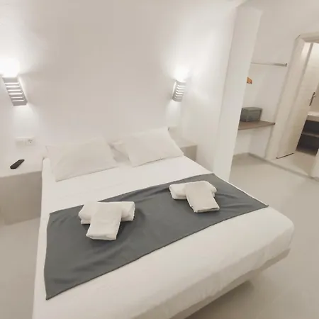 Azure Budget Rooms, Center Apartmán *